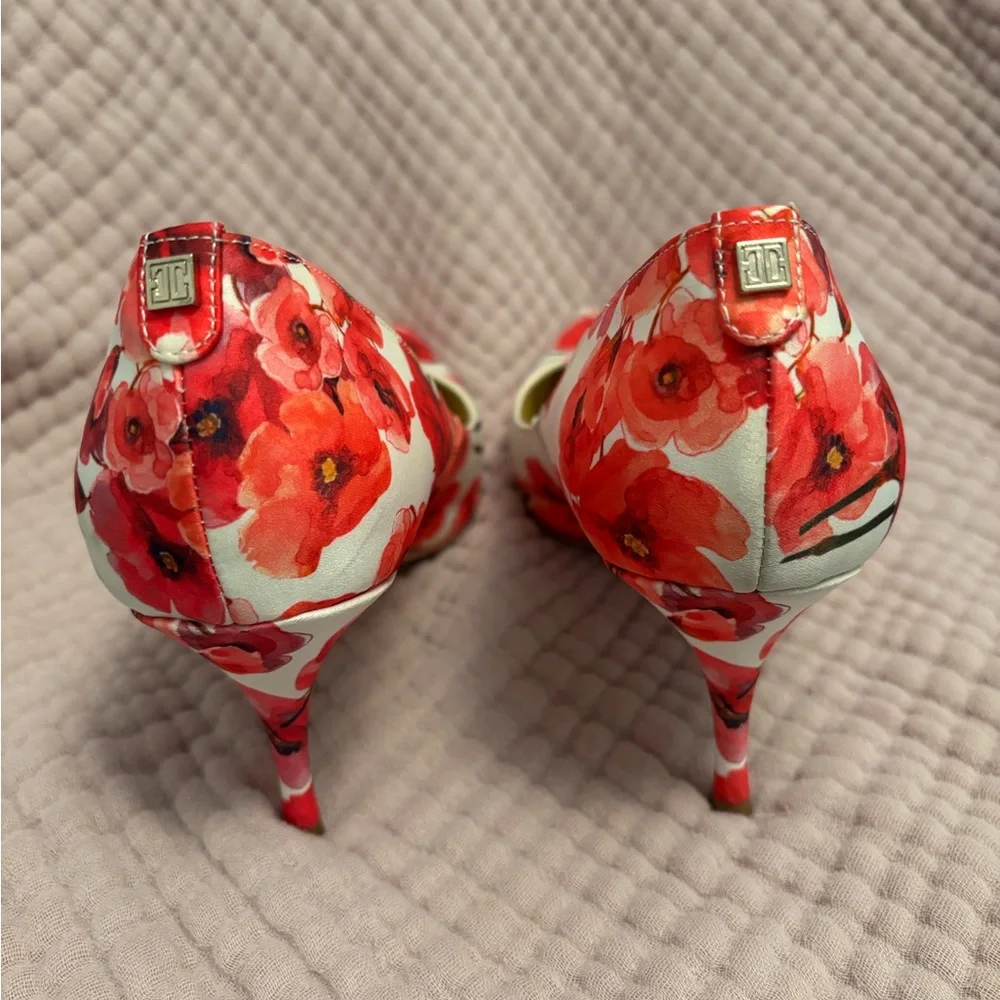 Ivanka Trump Red Floral Pointed Toe Heels Size 9 - Picture 9 of 9